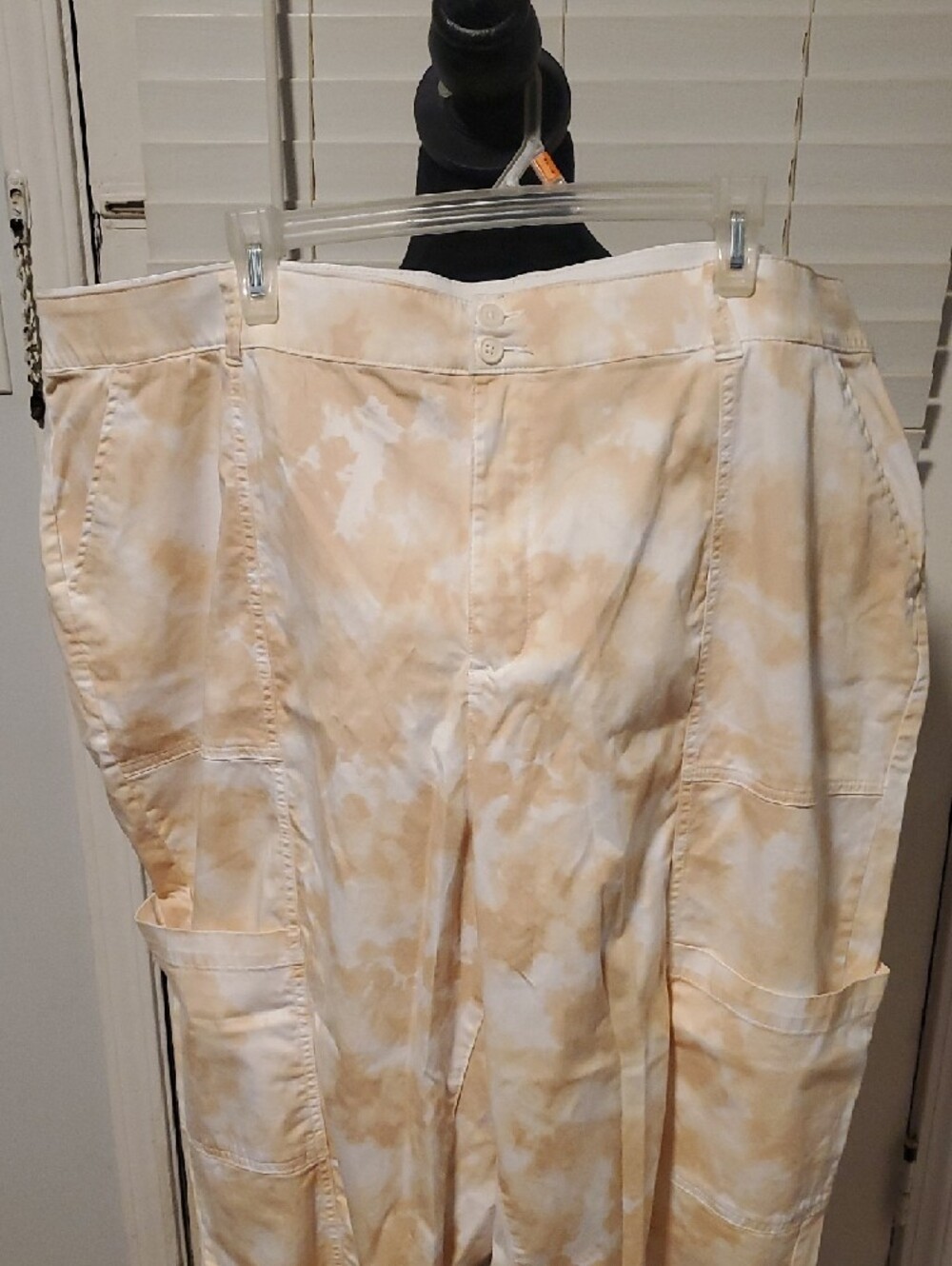 Lane Bryant Tan and White Label Cotton Blend Capris - Picture 3 of 8